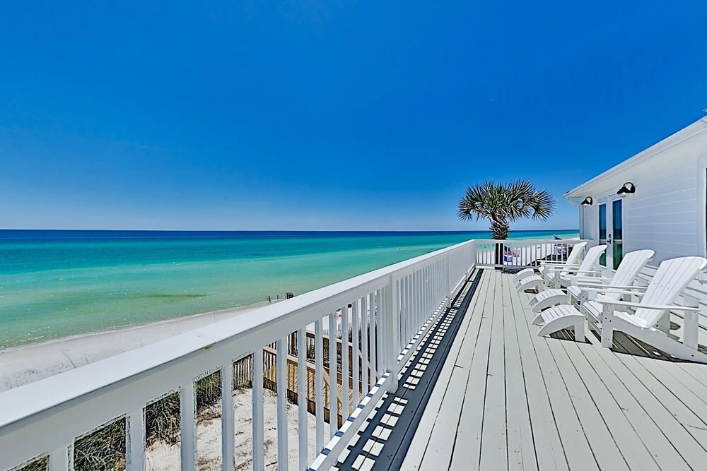 New Listing! The Beach House - Gulf-front Haven 4 Bedroom Home