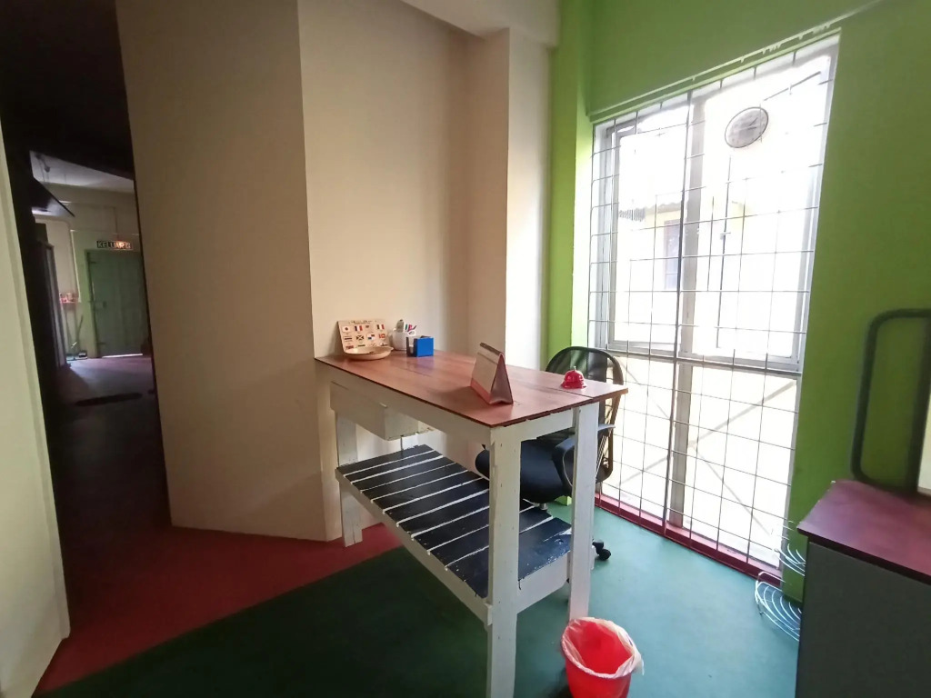 SPOT ON 90119 Bed's Guesthouse