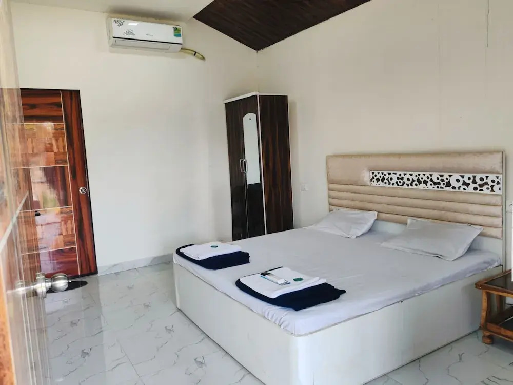 Shri Swami Krupa Holiday Resort