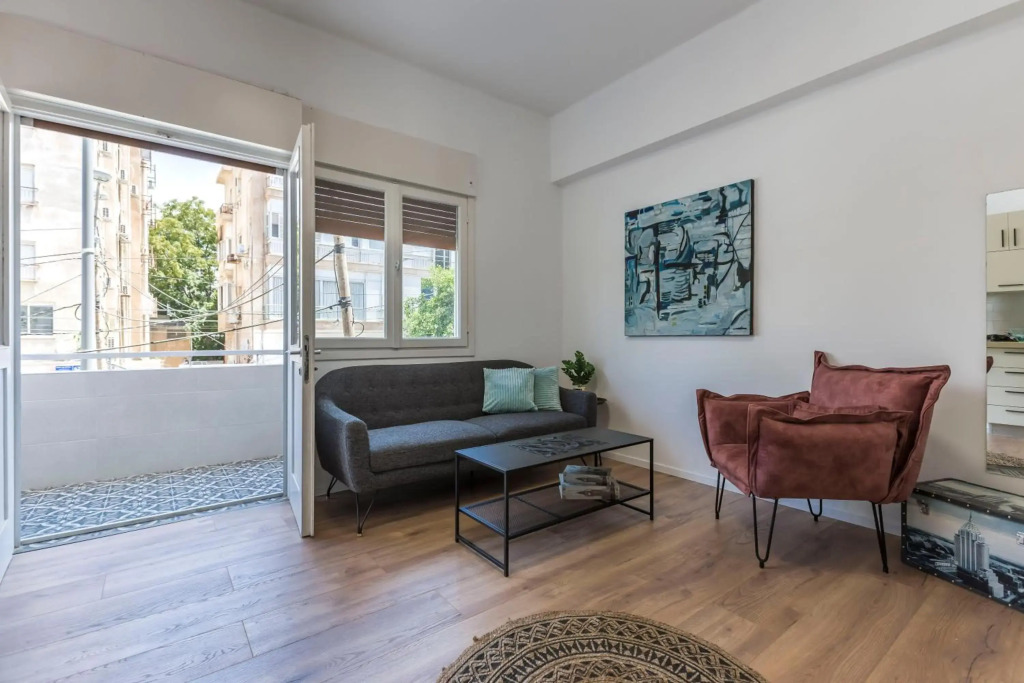 1B Patio beach house premium location w/2 balcony