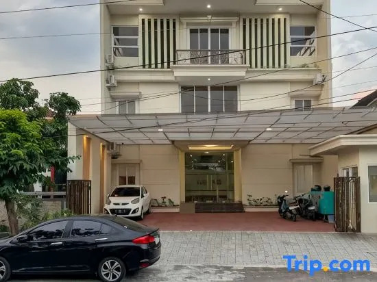 Urbanview Griya Esti Siliwangi Semarang