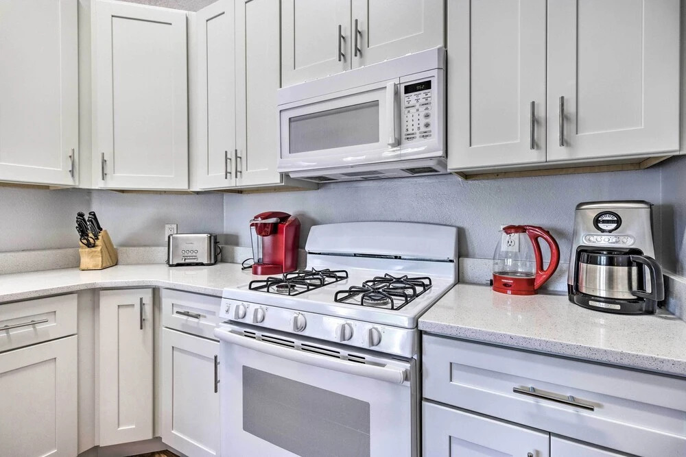 Charming Kissimmee Retreat w/ Pool & Lanai!