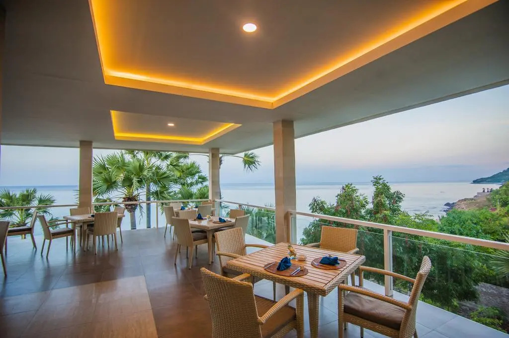Ibus Beach Hotel