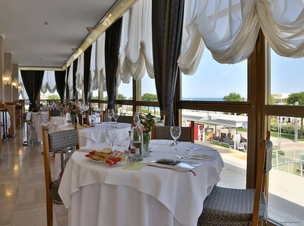 Hotel Abners