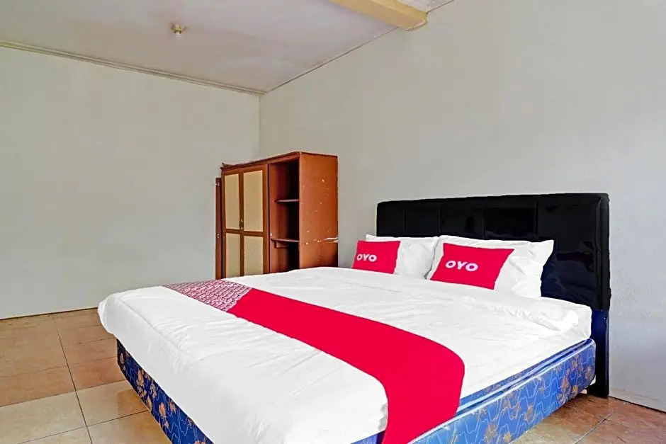 OYO 90815 Guest House Putri Sariwangi Syariah