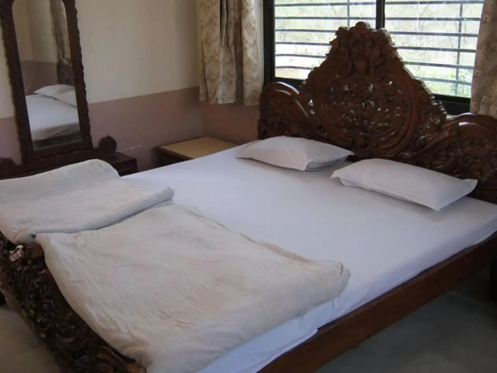Hotel Navaratan Palace