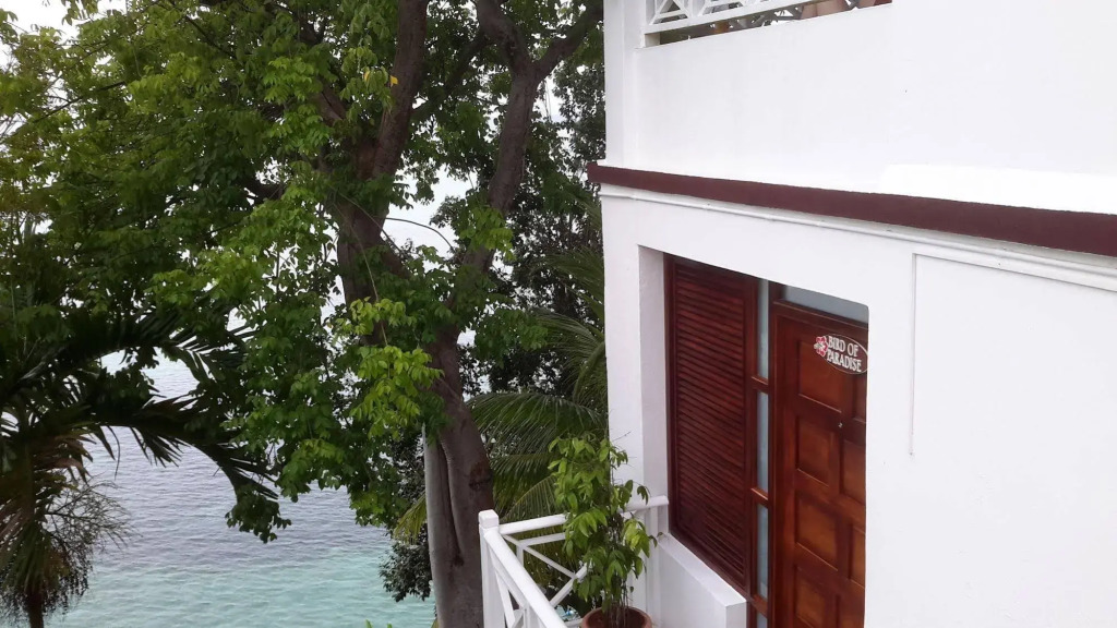 Hibiscus Lodge Hotel