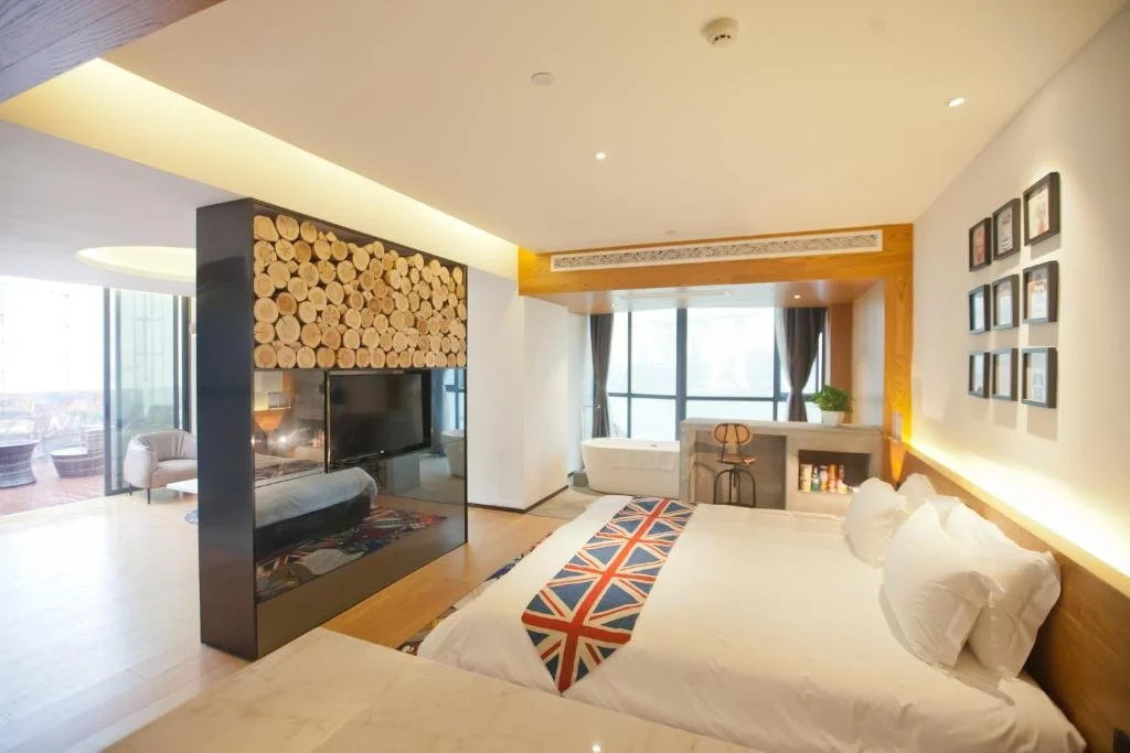 Aizhu Boutique Theme Hotel