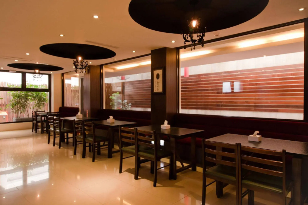 East Town 26 Hotel