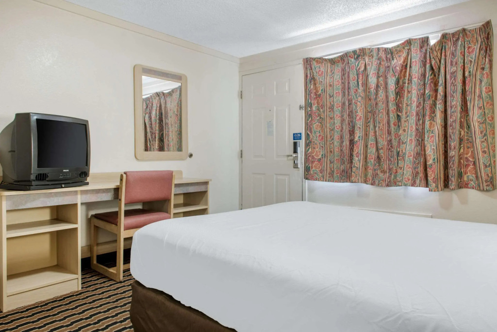 Rodeway Inn Sharonville - Cincinnati North