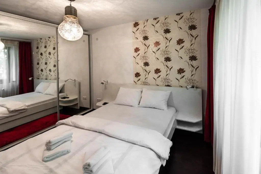 La Nueve Suite