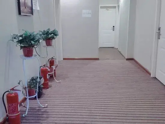 Zhumadian post station Express Hotel