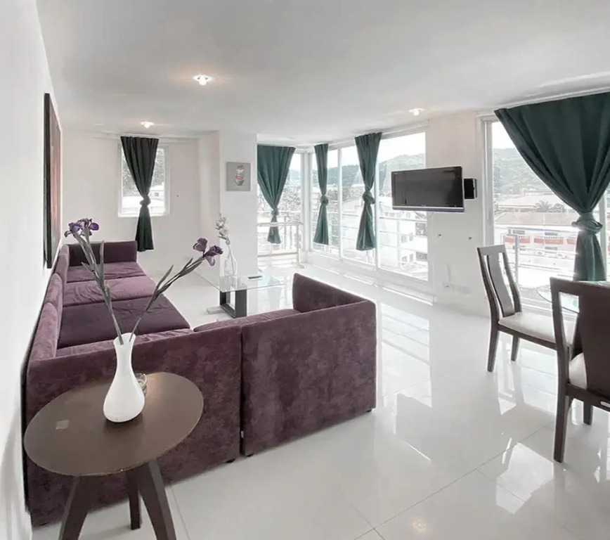 Roomquest Utopia Kata and Residence