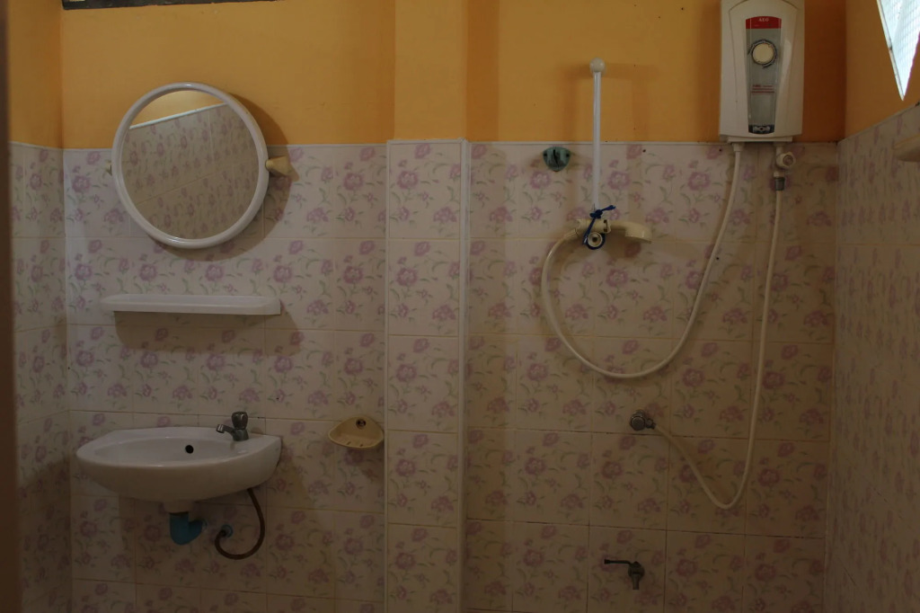 Lolita Bungalow