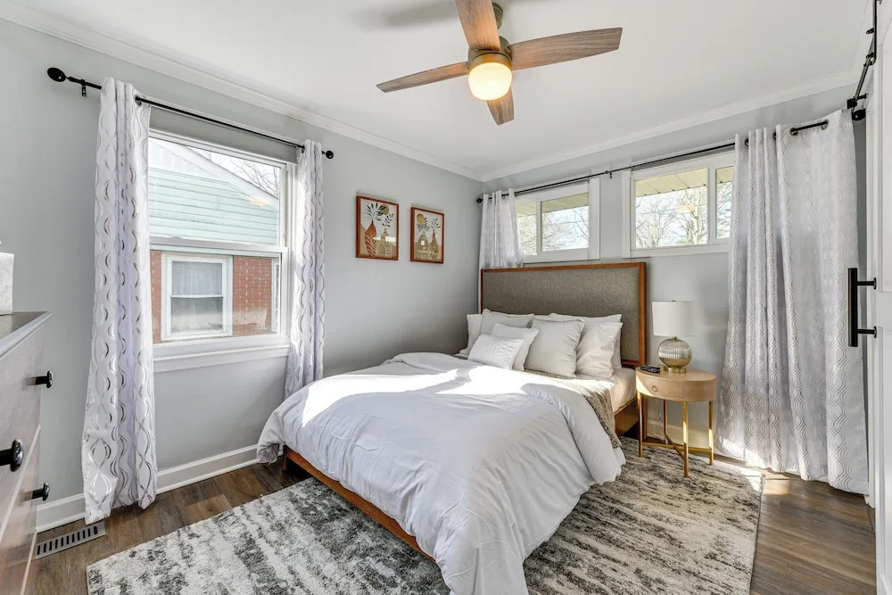 Newly Updated Home ~ 3 Mi to Downtown Charlotte!