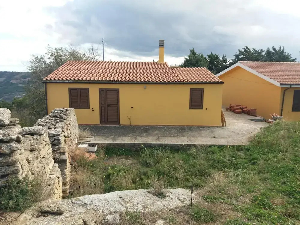 House With 2 Bedrooms in Acerenza, With Wonderful Mountain View and Furnished Garden
