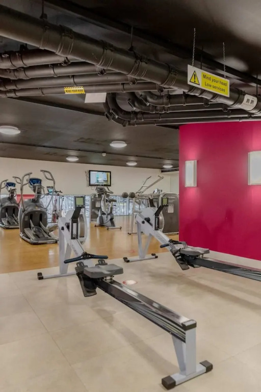 Quirky 1BD Flat W/gym & City Views Dalston!