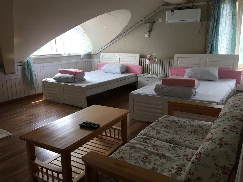 We+Coffee Hostel