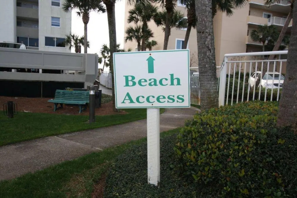 Hidden Dunes Beach Villa 10 by Destin Getaways
