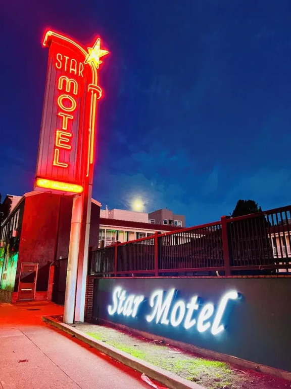 Star Motel