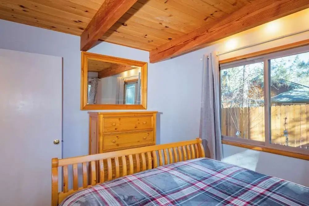 Star & Gem Cabin