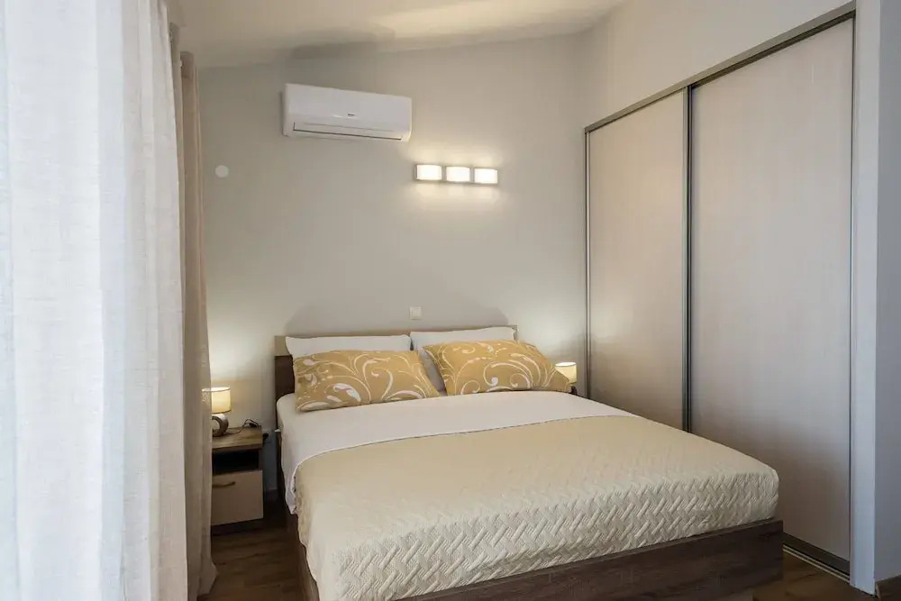 Two-bedroom Apartment Near Beach