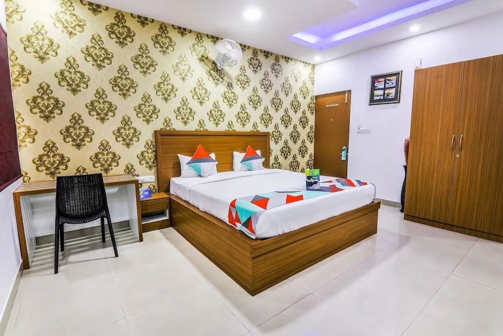 Fabhotel Avenue Inn