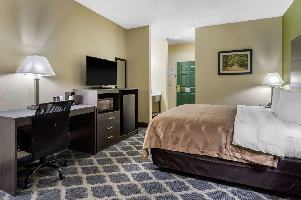 Quality Inn Kingstree North