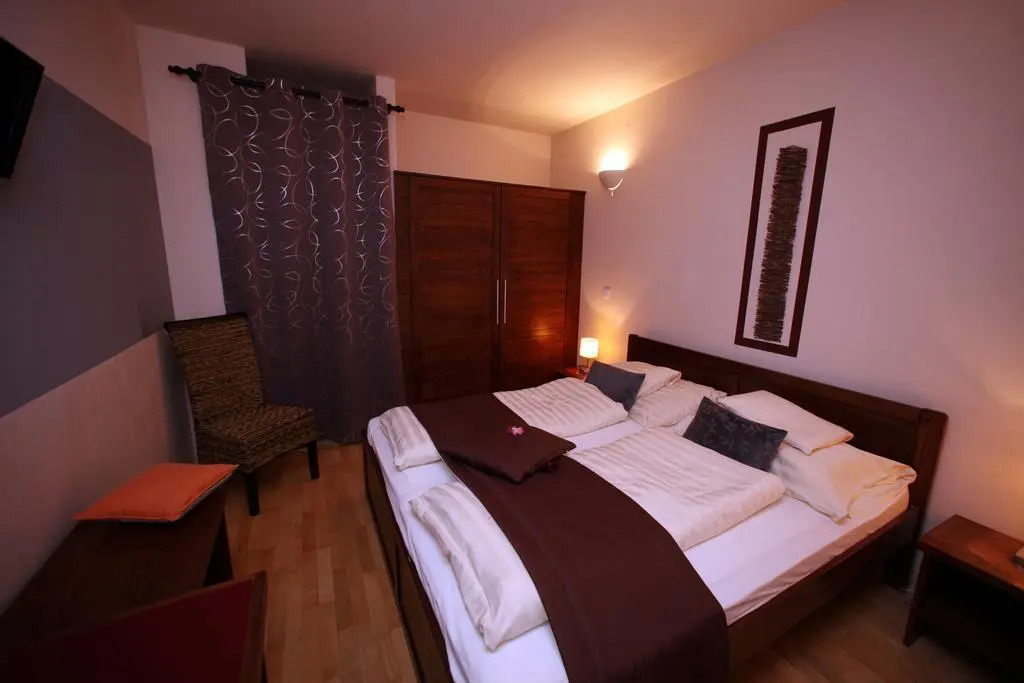 DAS Landhaus Klambauer - Apartmenthaus Thermennähe St Martins Therme