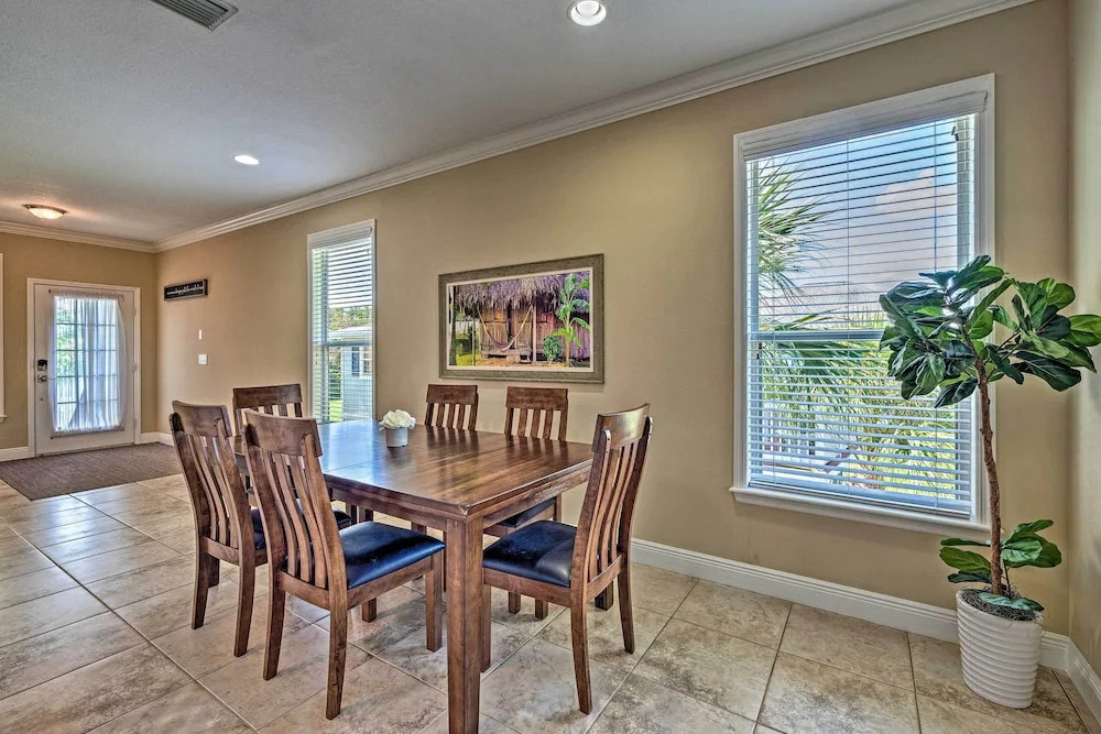 Bright Bayfront Home < 2 Mi to Hernando Beach!