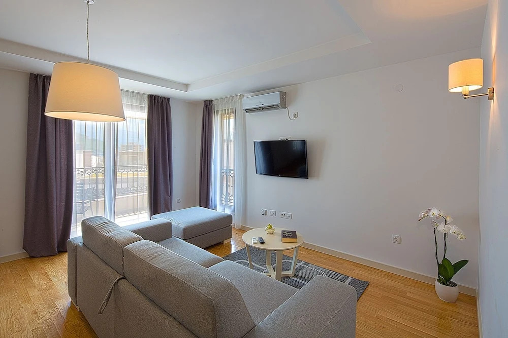 Spaska Apartments