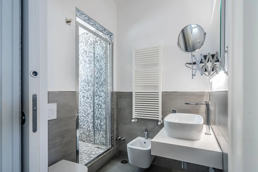 Brand New Apartment with Terrace Solarium & Gym