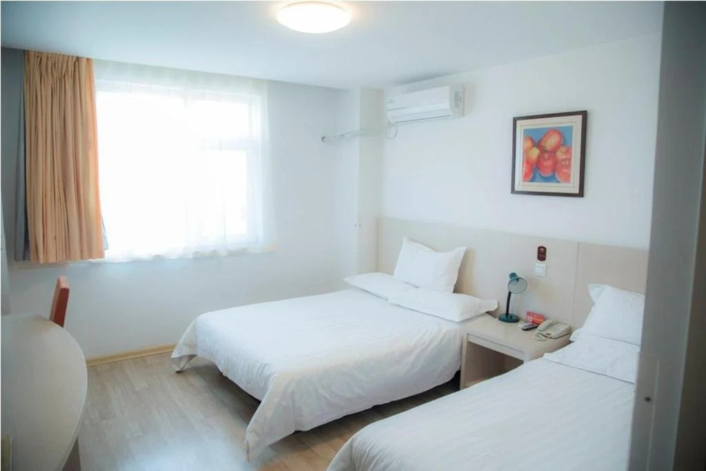 Jiayu Convenience Hotel (Hohhot Railway Station)
