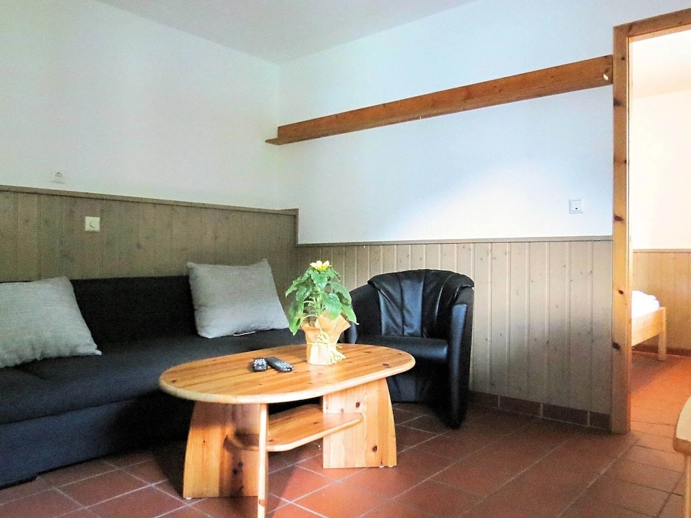 Holiday farm situated next to the Kellerwald-Edersee national park with a sunbathing lawn