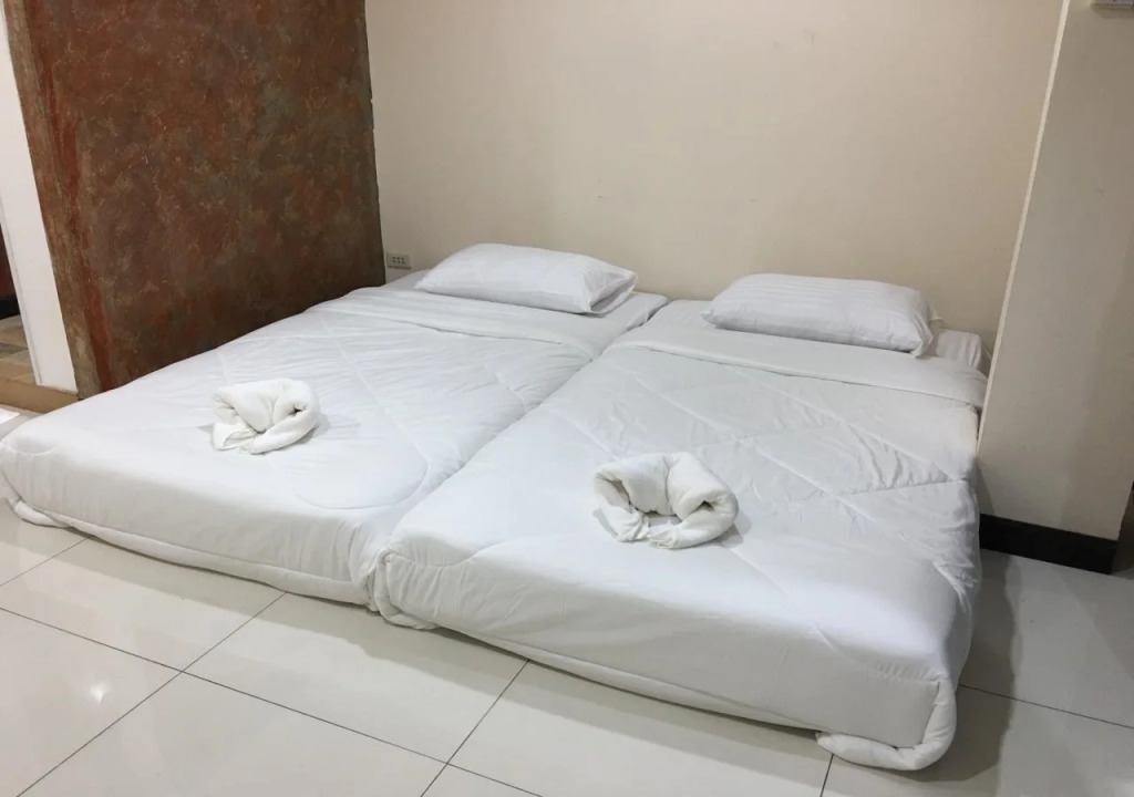 Mag and Ken Hostel