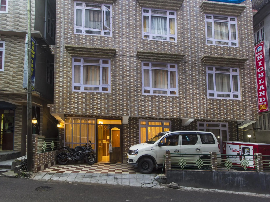 OYO 14341 Hotel Highland Vista