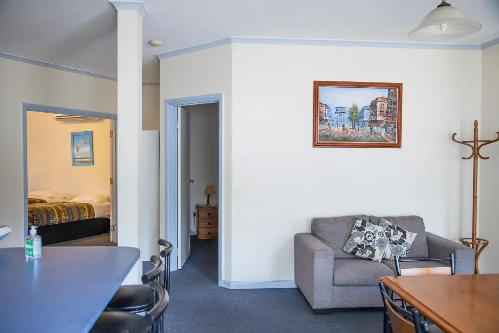 Cherry Lane Apartments