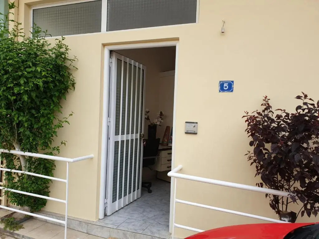 Tolis Apartments