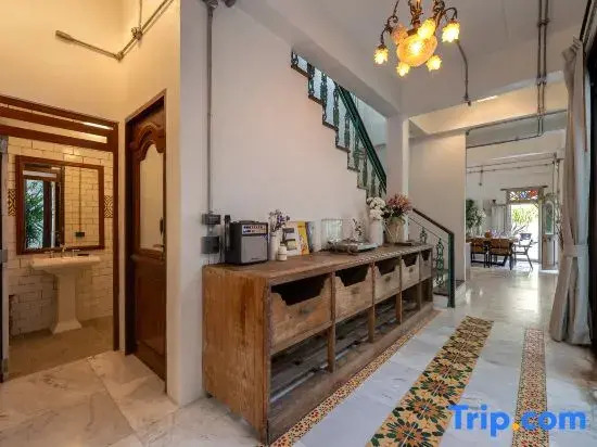 Santitham - luxury Pool Villa I Daily Maid