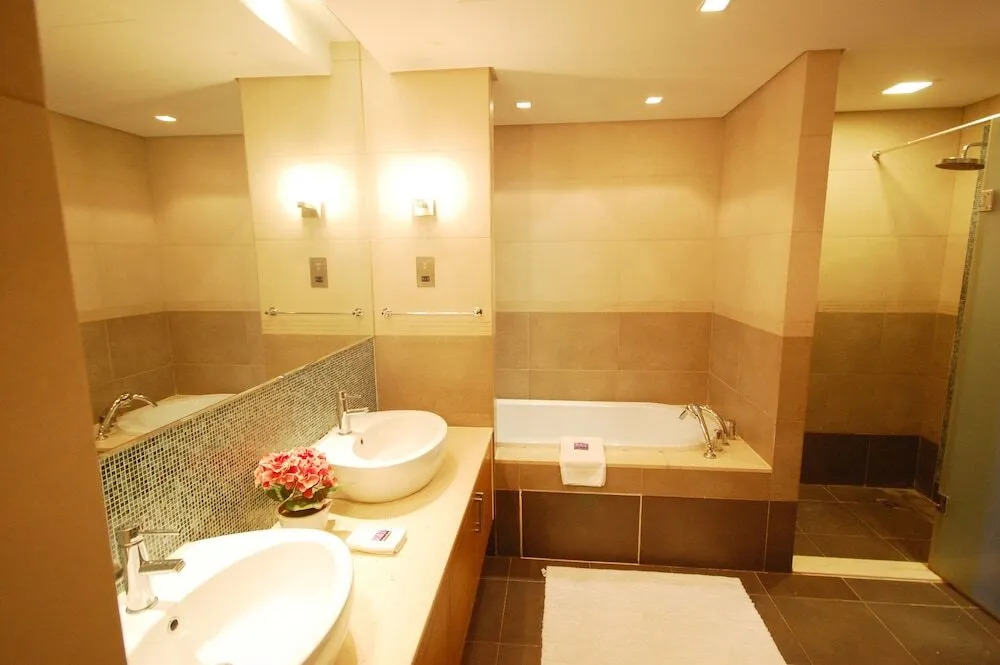 Marina Residences 2