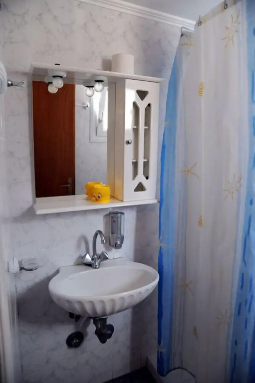 Anna Zisimos Rooms
