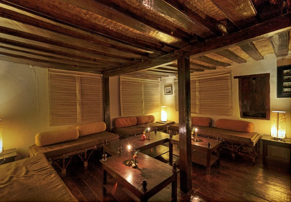 Summit Village Lodge