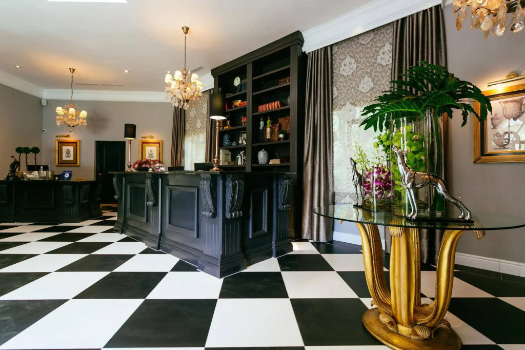 Fairlawns Boutique Hotel & Spa