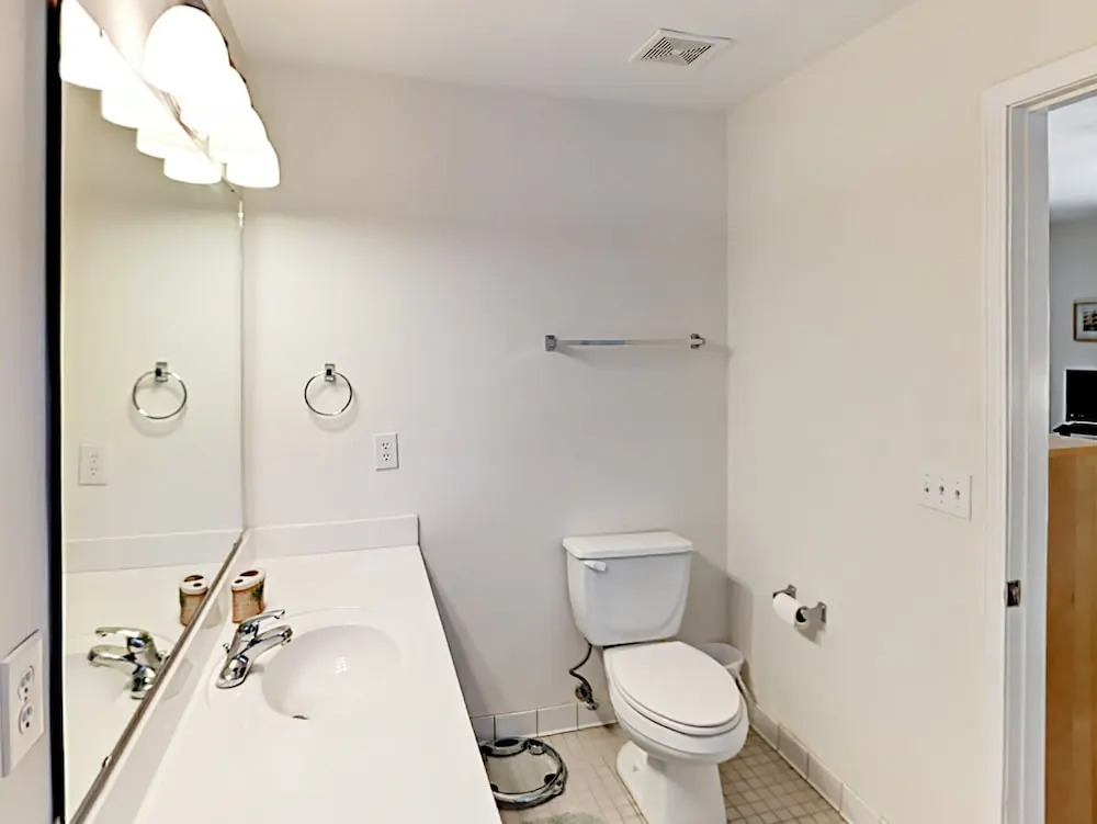 327 S Willow Drive Home 3 Bedrooms 3 Bathrooms Home