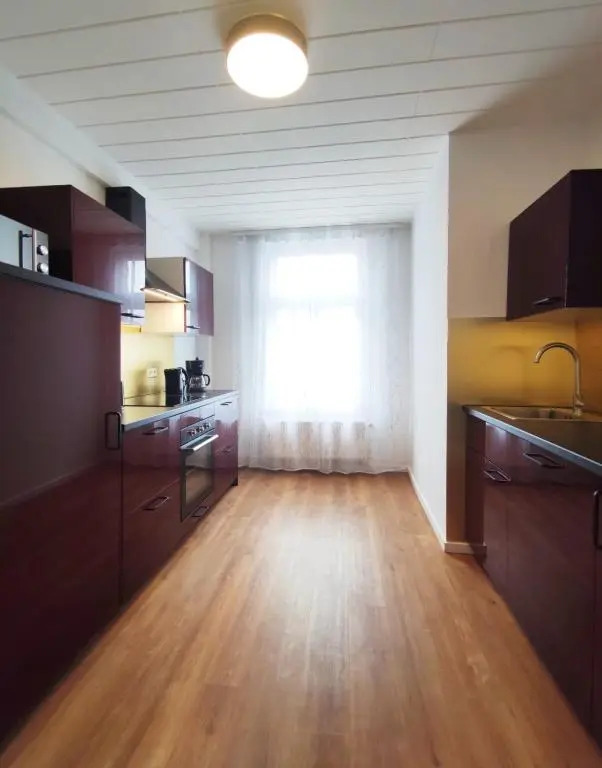 Exclusive Suite South Central