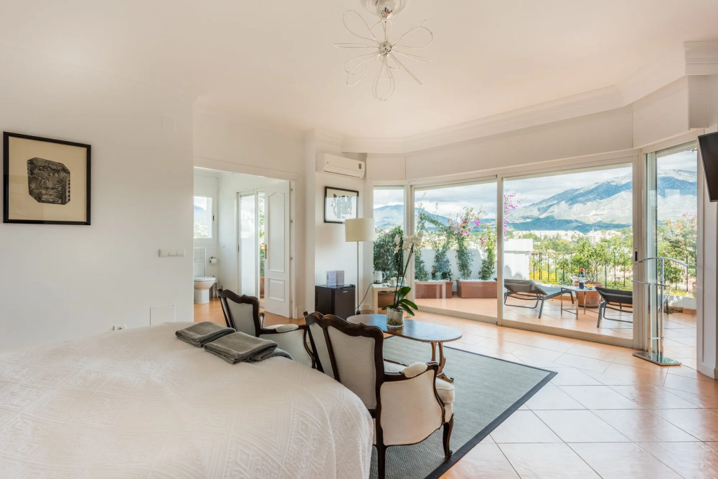 Molo Luxury Suites Puerto Banus
