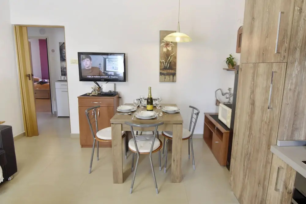 Comfortable Stay Near Umag Center