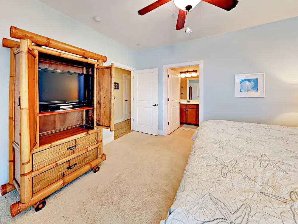 4211 Point West Drive Condo Unit 303 3 Bedrooms 2 Bathrooms Condo