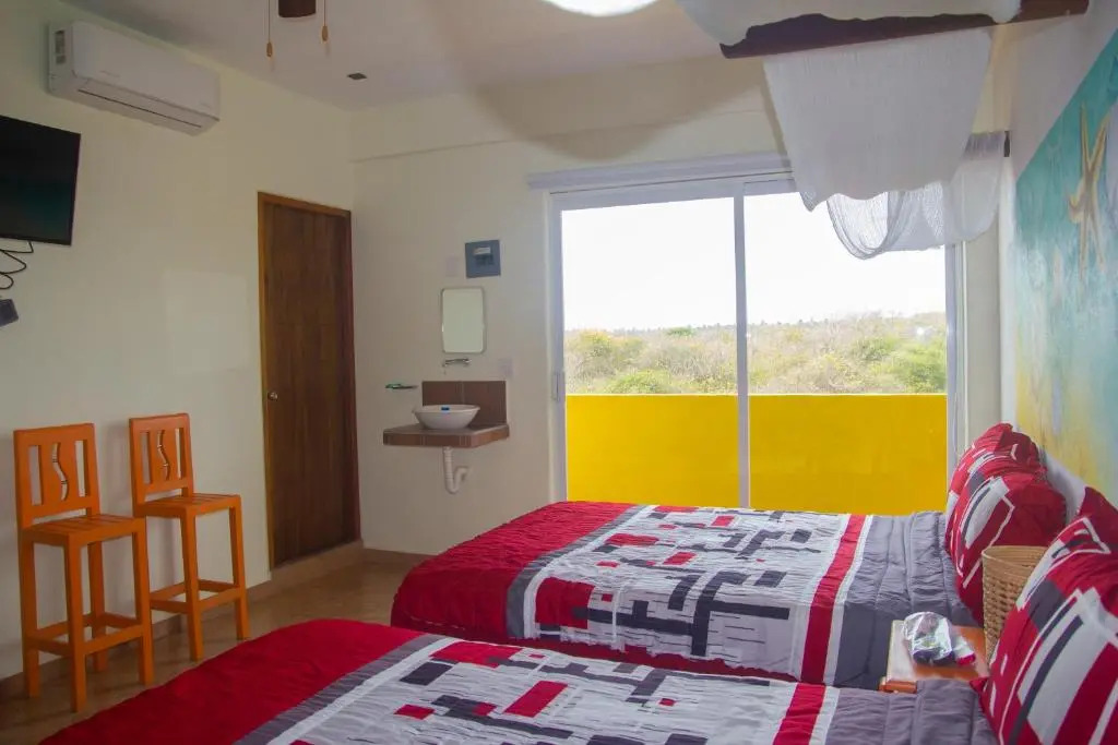 Hotel Happy Beach