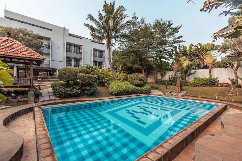 OYO Life 1437 W Residence